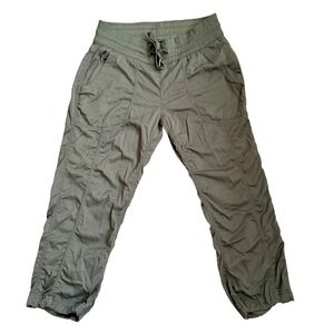 The North Face Women's Olive Green Aphrodite 2.0 Hiking Capri‎ Pants NFOA2U06